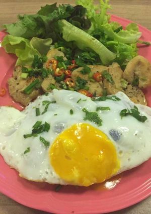 รูปของ ไข่ดาวหมูผัดพริกสด
