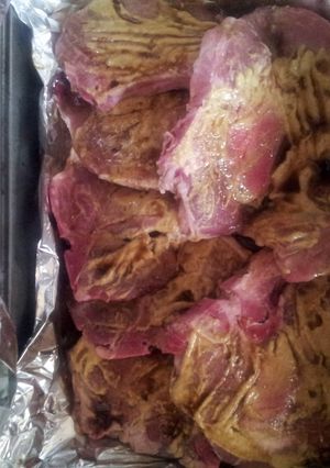 A picture of Grilled pork chops.