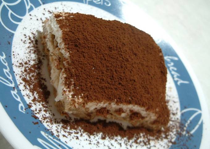 Easy &amp; One-bowl Tiramisu