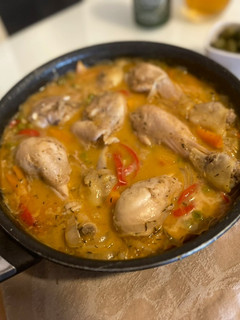Una foto de Pollo a la jardinera