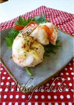 A picture of Ultra-Easy Baked Mayo Shrimp in the Microwave.