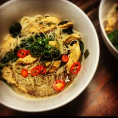 A picture of Spicey Asian Chicken Noodles.