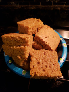 A picture of Einkorn corn bread.