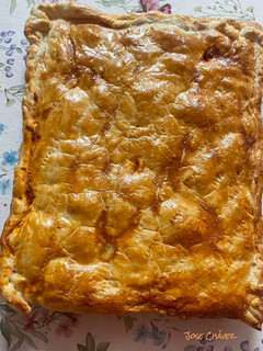 Una foto de Empanada de Atún