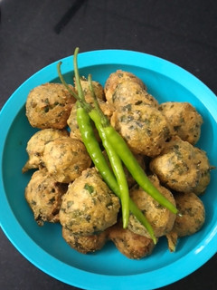 પકોડા(Pakoda Recipe in Gujarati) રેસીપી મુખ્ય ફોટો