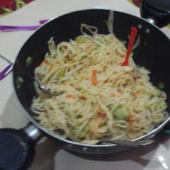 Chicken chowmein A picture of Chicken chowmein.