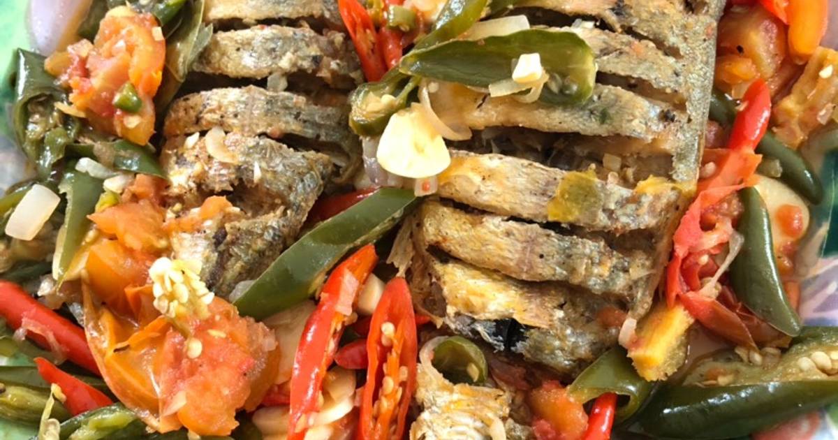 Resep Ikan Kembung Cabai Hijau Oleh Adeline Augustina Cookpad