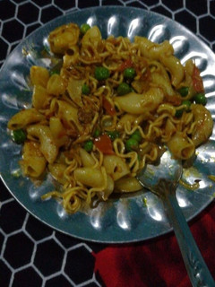 मैकरॉनी (macaroni recipe in Hindi) रेसिपी मुख्य फोटो