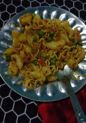 मैकरॉनी (macaroni recipe in Hindi) रेसिपी मुख्य फोटो