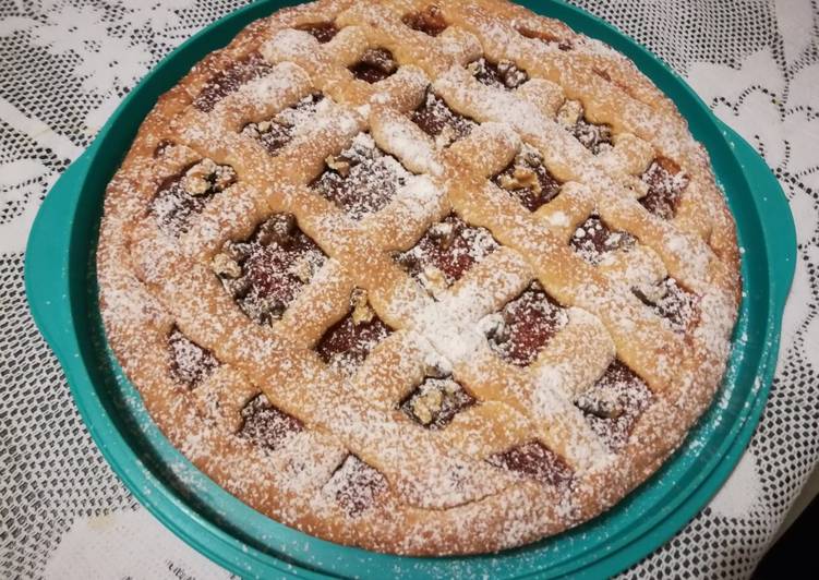 Simple Way to Prepare Perfect Crostata mele cotogne e noci, &#34;sweet autumn&#34; 🍏