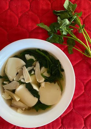 A picture of Watercress Soup 🥗.