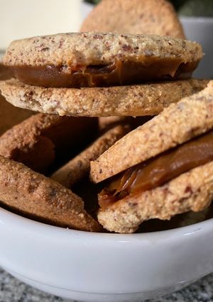 Una foto de Alfajor de almendras