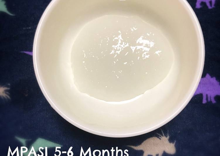 MPASI 5-6 bulan bubur lipat air – Resep membuatnya