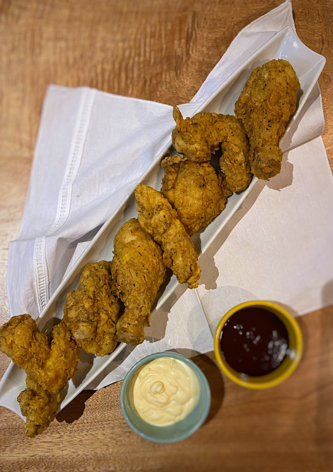 Una foto de Pollo frito estilo KFC