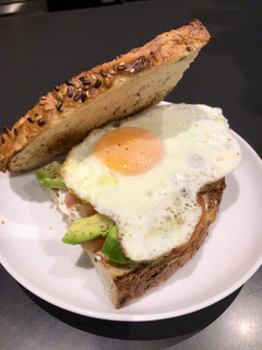 Una foto de Sándwich de huevo 🍳