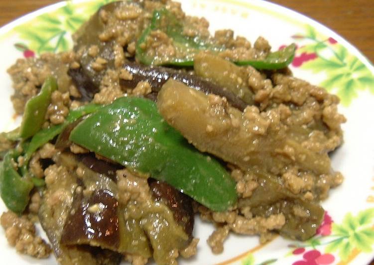 Mild Tasting Curry Flavored Stir-fried Eggplant