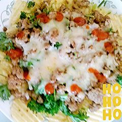 A picture of Ruffle Sriracha Nachos.