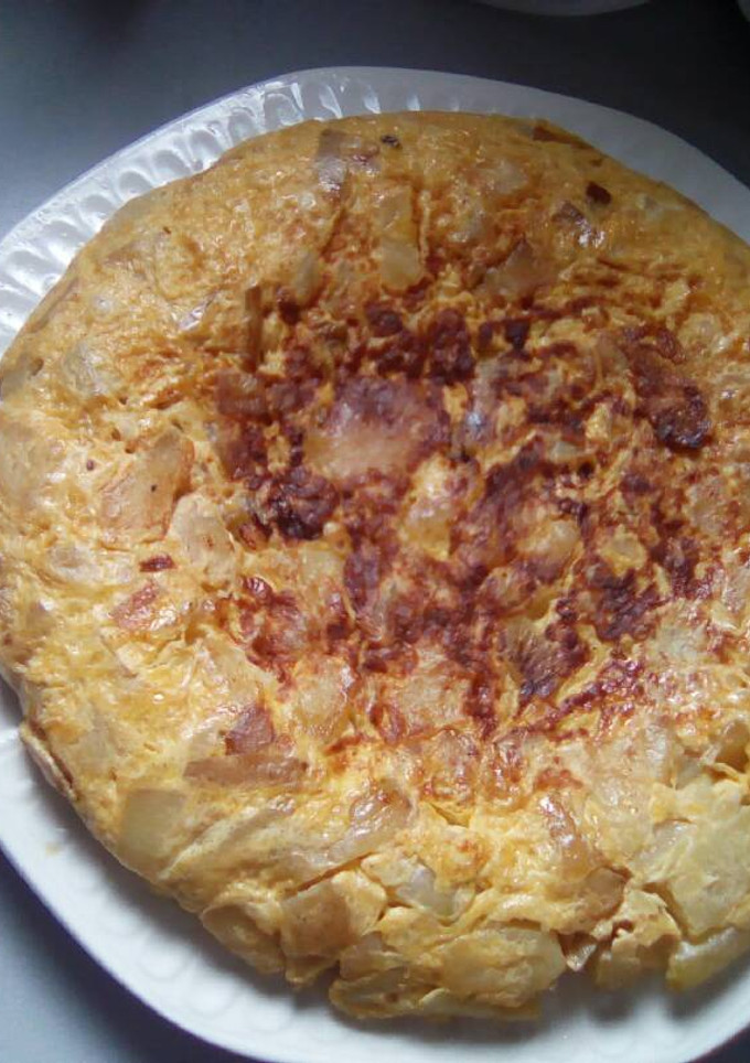Una foto de Tortilla de patata y calabacín