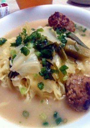 A picture of Simple Tonkotsu (Pork Bone) Soup Broth for Ramen.