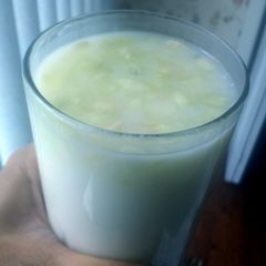 A picture of best yogurt smoothie for summer.