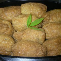 A picture of Inarizushi Made With Juicy Aburaage.
