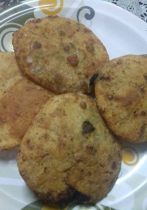 A picture of Kachori (green peas kachori).