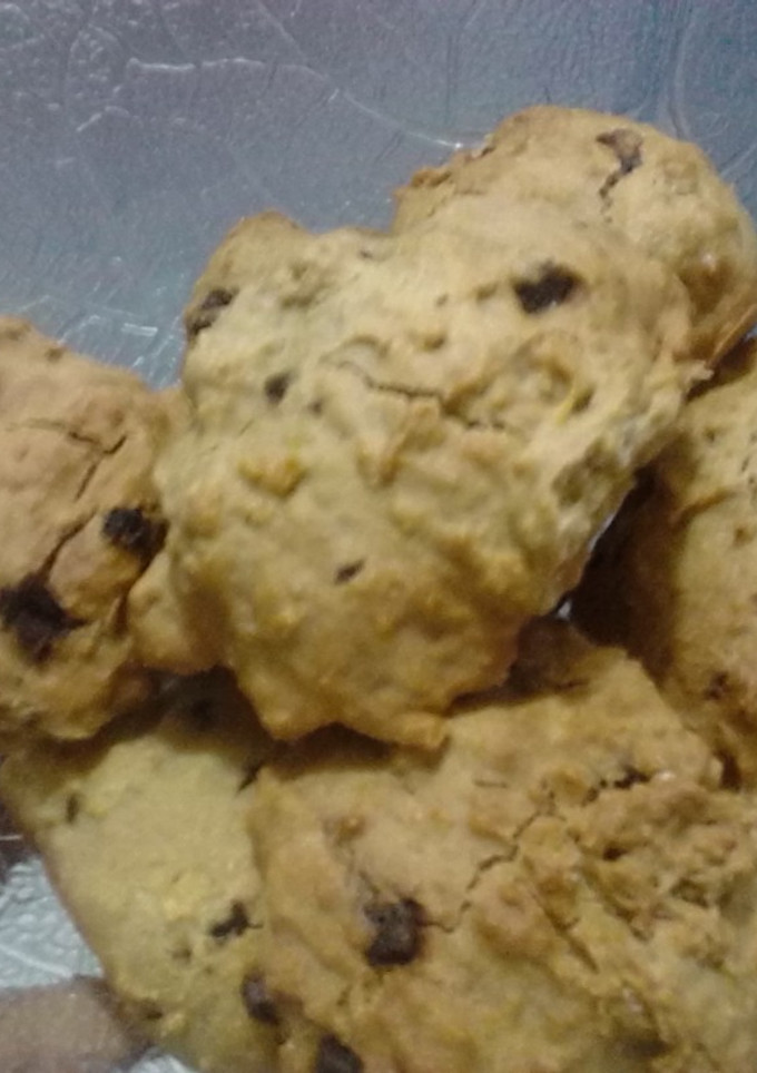 Una foto de Galletas de avena con pasas y chocolate
