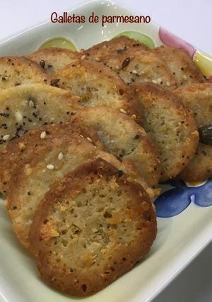 Una foto de Galletas de parmesano