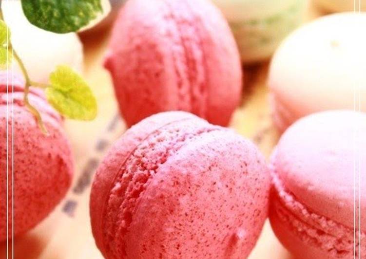 My Original Strawberry Macarons