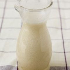 A picture of Buttermilk substitute.