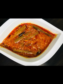 தேய்காய் பால் முருங்கைக்காய் கிரேவி (thengai paal murungakai gravy recipe in tamil) செய்முறை முக்கிய புகைப்படம்