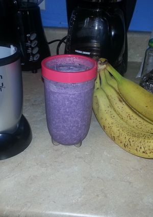 A picture of Banana Blueberry smoothie.