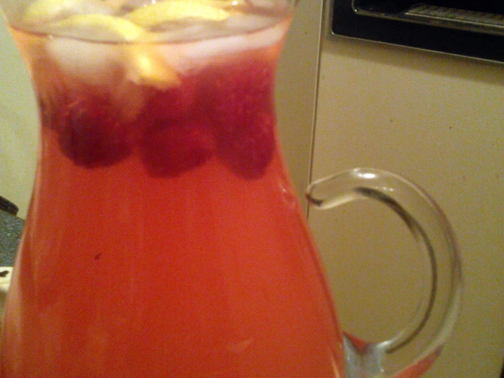 Easy Way Prepare SUMMER COOLING STRAWBERRY LEMONADE the So Delicious Makes you drool