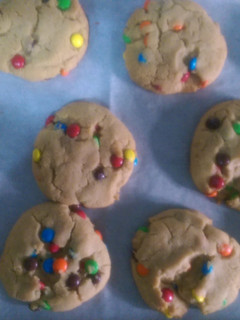 A picture of Creamy Peanut Butter Cookies.