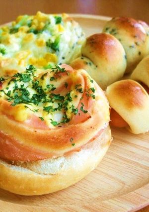 A picture of 3 Different Kinds of Savory Rolls.