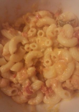A picture of Tomato and Jalapeno Macaroni n cheese.