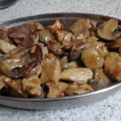 A picture of My Garlic Chicken, Chorizo and Mushroom in a Brandy Cream Sauce.