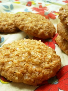 A picture of American Oatmeal Cookies.