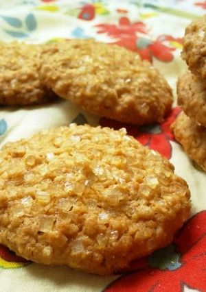 A picture of American Oatmeal Cookies.