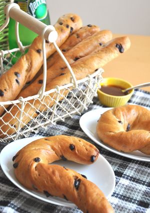 A picture of Chocolate and Caramel Stick Bread.