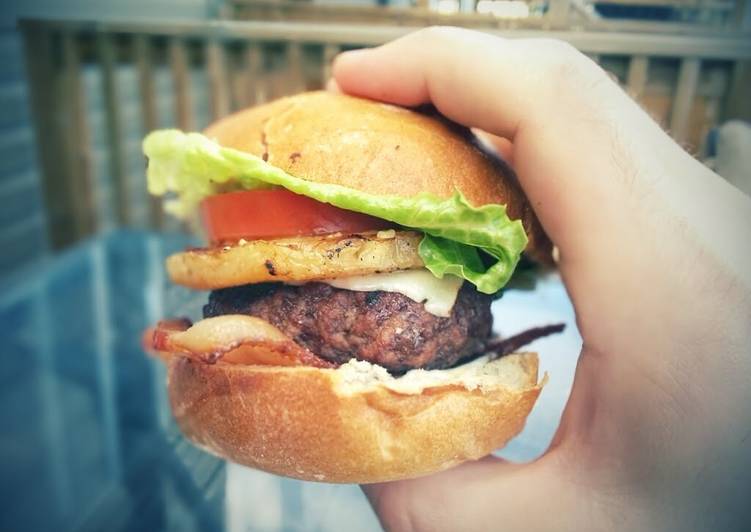 Step-by-Step Guide to Make Super Quick Homemade Aloha Burger