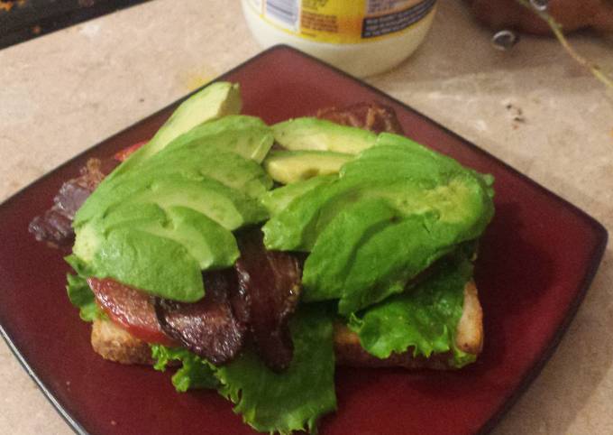 Open Face BLT with Caramelized Bacon n Guac