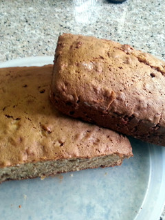 A picture of Apple Bread.