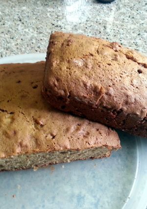 A picture of Apple Bread.