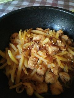 Foto resep Tumis (ayam) Kentang