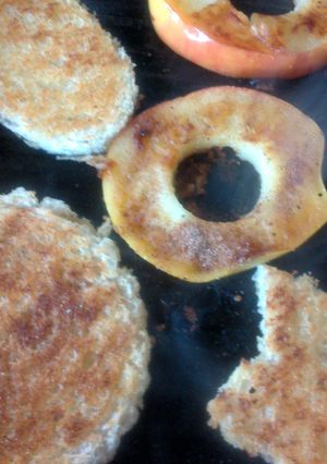 A picture of sig's Apple and Cinnamon Griddle.