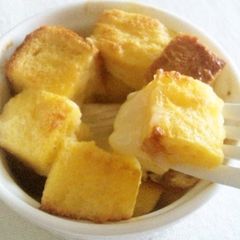 A picture of Camembert French Toast.