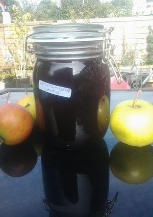 A picture of Blackberry and Apple Jam.