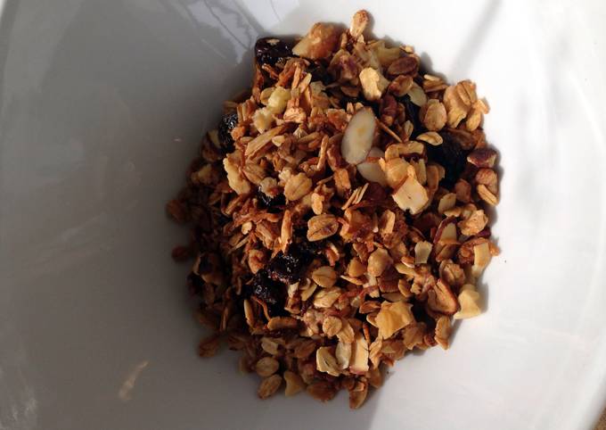 How to Make Homemade Toasty Coconut Granola