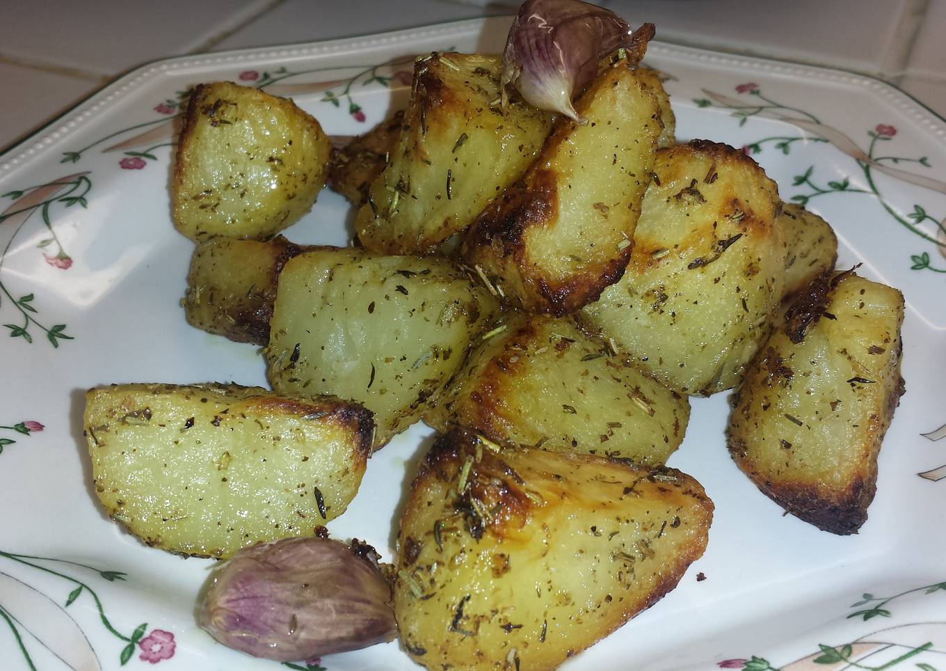 Crispy Lemon Herb Roasted Potatoes